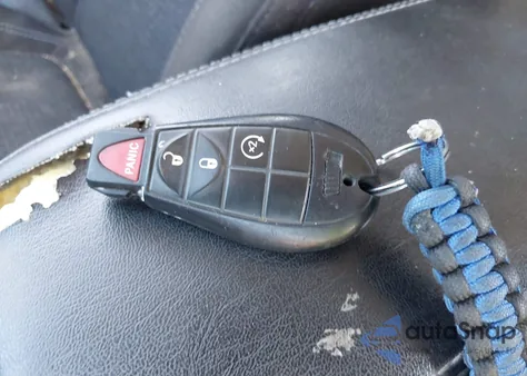 2019 Jeep Cherokee Latitude 4X4 z USA, uszkodzony, nr VIN 1C4PJMCX0KD127256